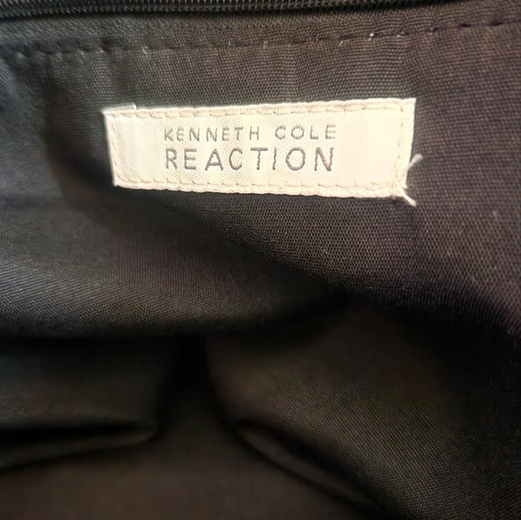 Kenneth Cole Reaction Large Black & White Bag - Picture 4 of 11